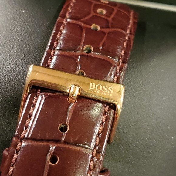 Hugo Boss Rose Gold Watch - Picture 2 of 3